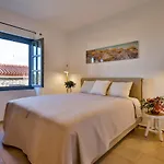 Otel Ioniso Boutique Vrasná