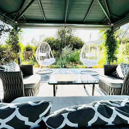 Ioniso Boutique Hotel